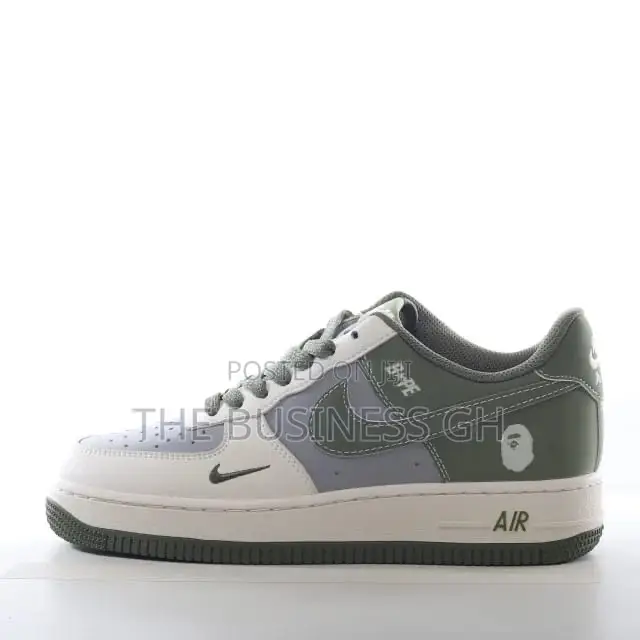 Nike Sneakers