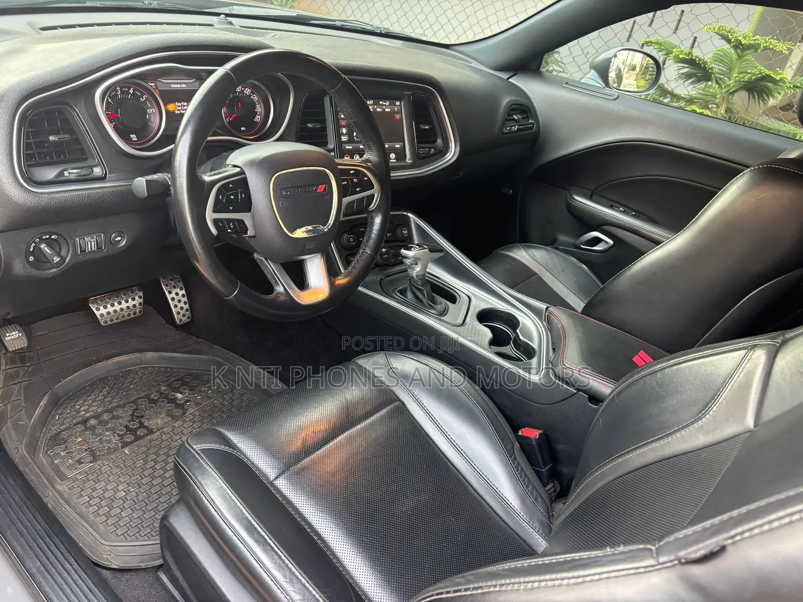 Dodge Challenger SXT AWD 2020