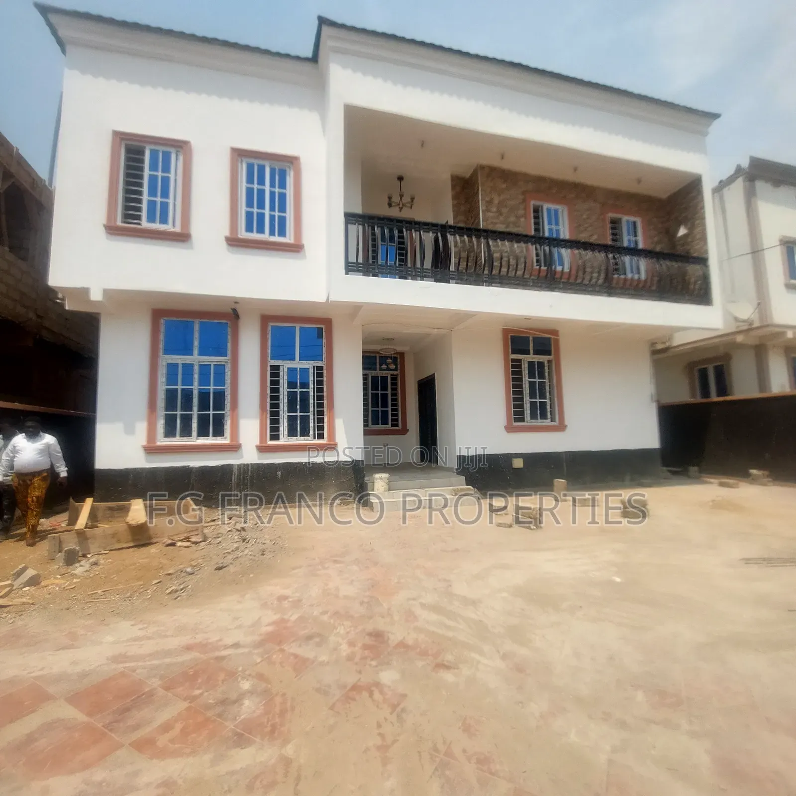 5bdrm House in Kg Franco Properties, Sakumono for sale