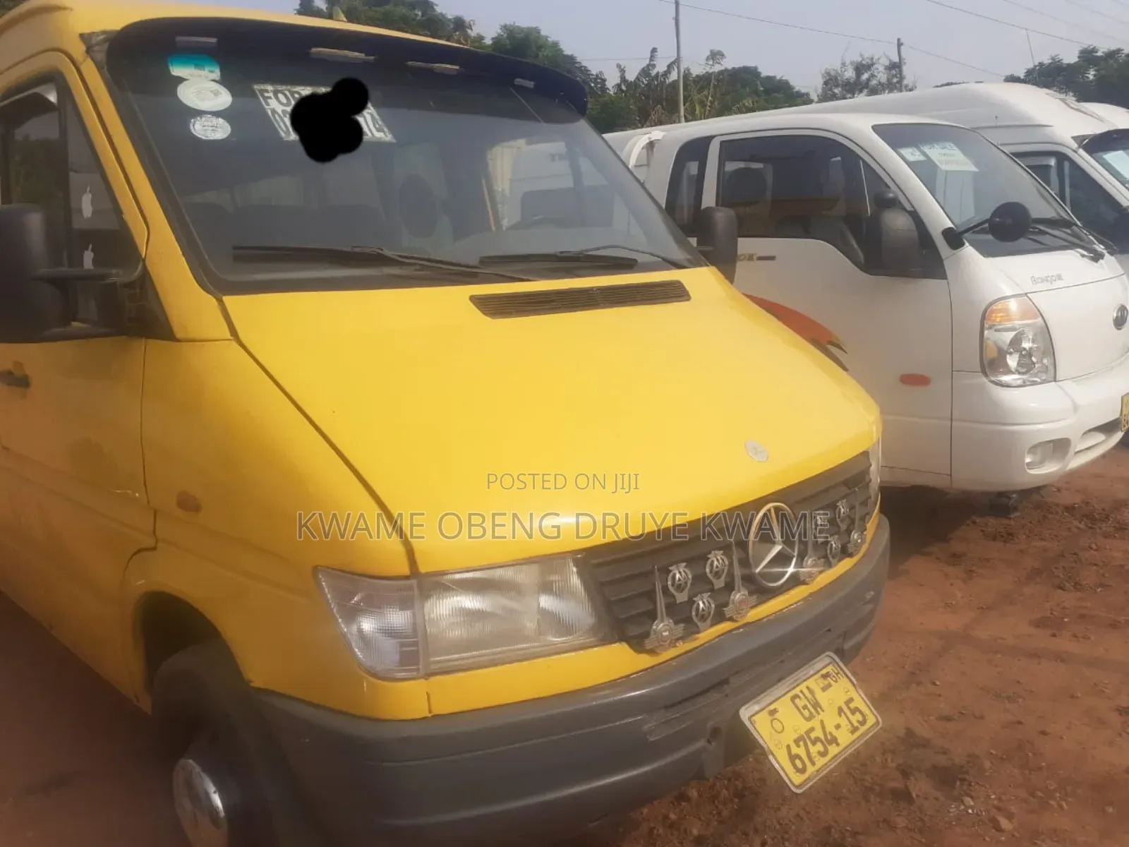 Mercedes-Benz Sprinter 2000 Yellow