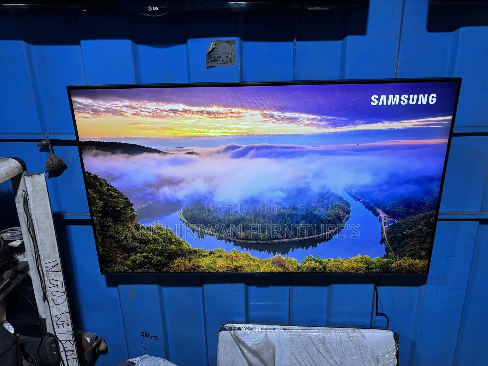 Samsung Crystal Clear 50 Inches HDR Tizen Software Smart Tv