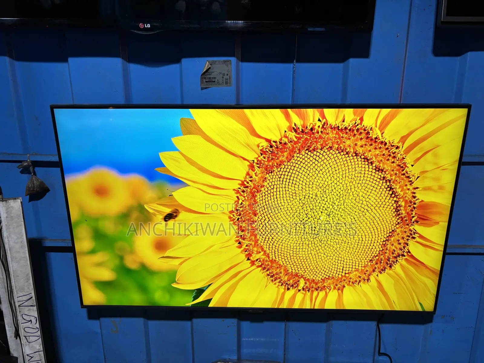 Samsung Crystal Clear 50 Inches HDR Tizen Software Smart Tv