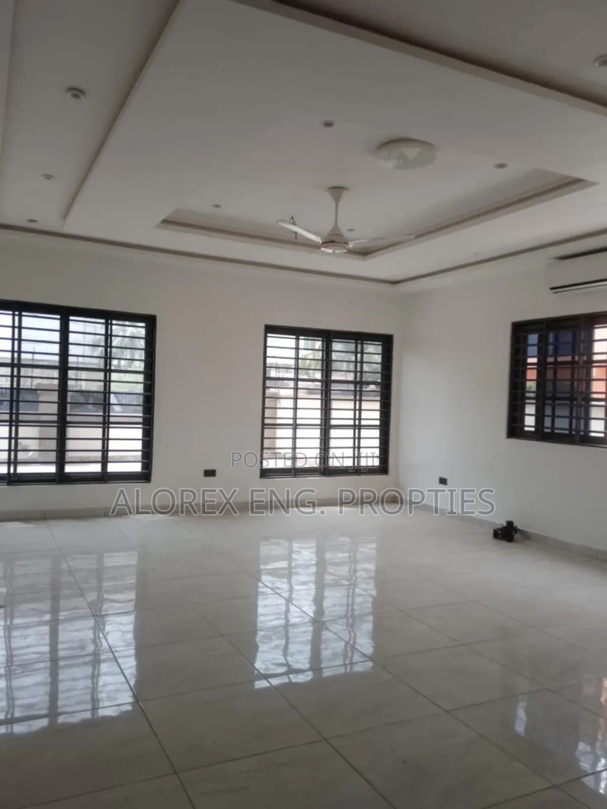 3bdrm House in Botwe, School Junction for sale