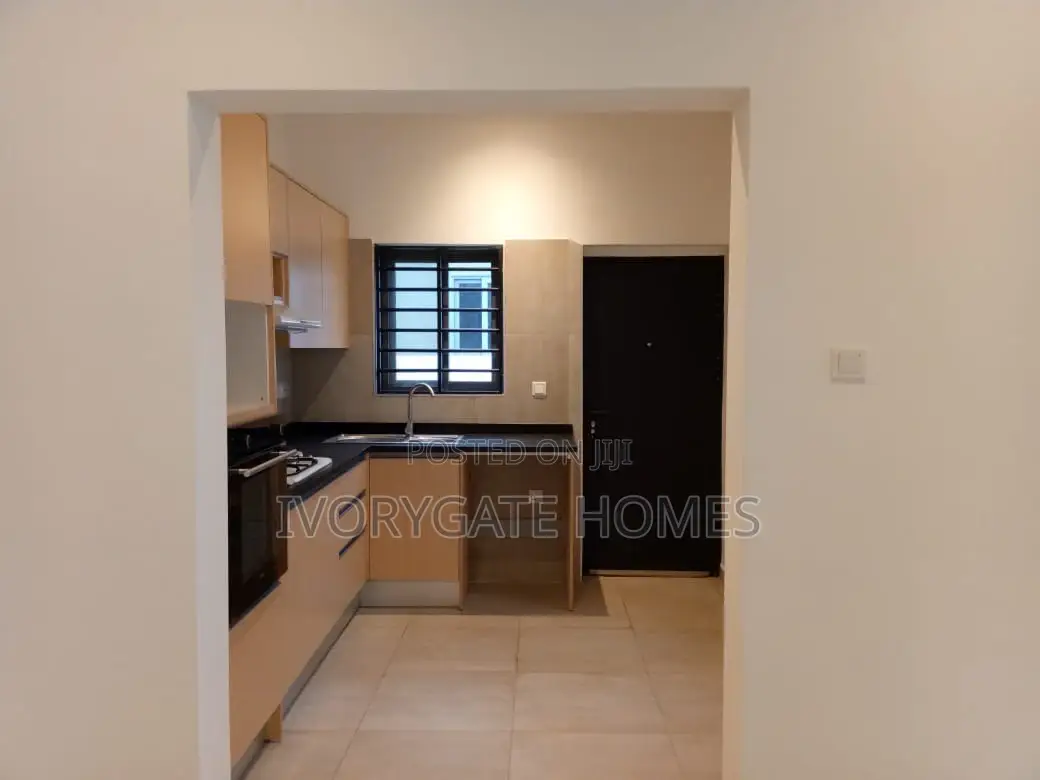 3bdrm House in Adenta for sale