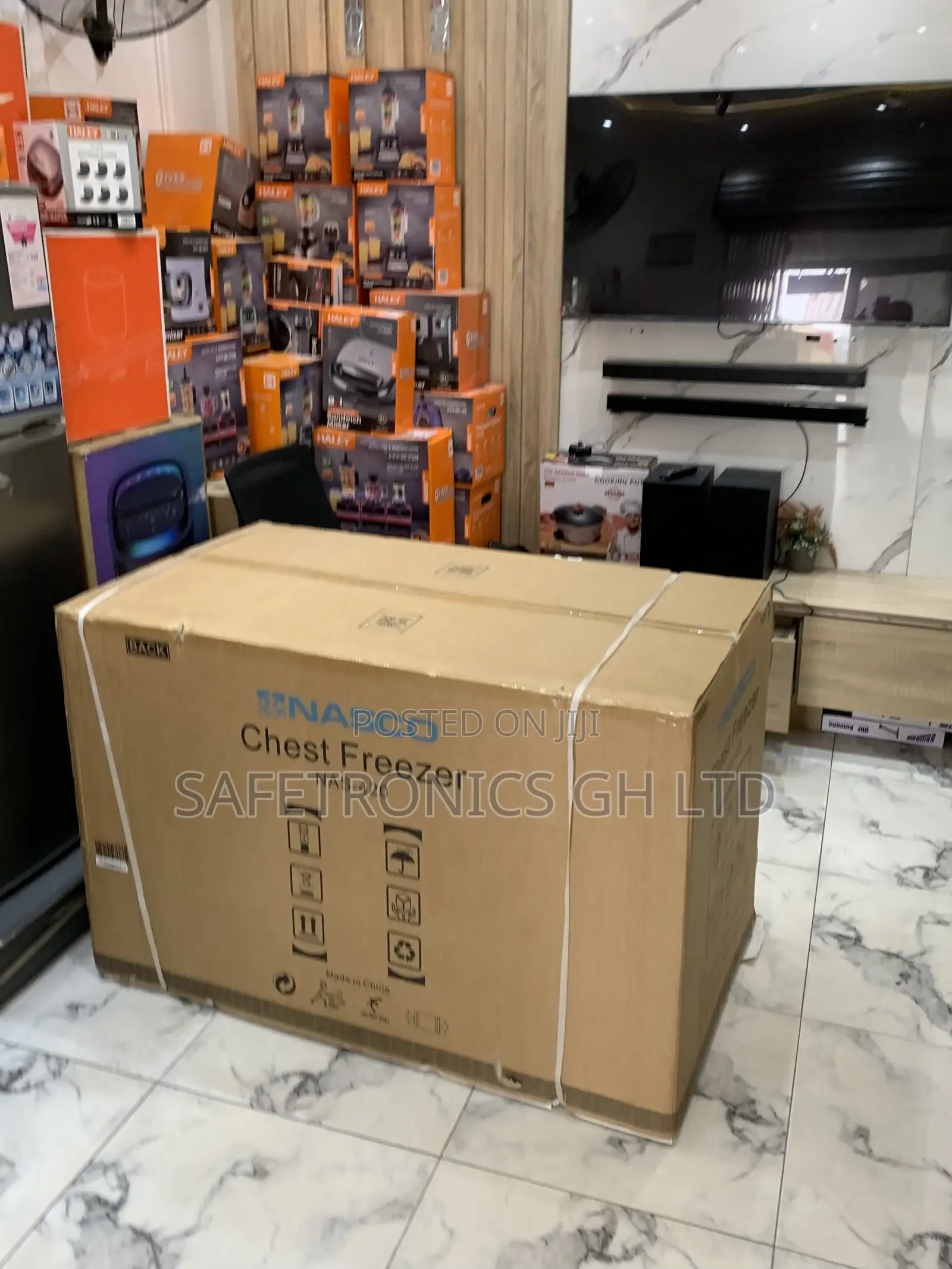 Neatly Sealed Nas-420 Singledoor 380 Liters Nasco Grey Freezer