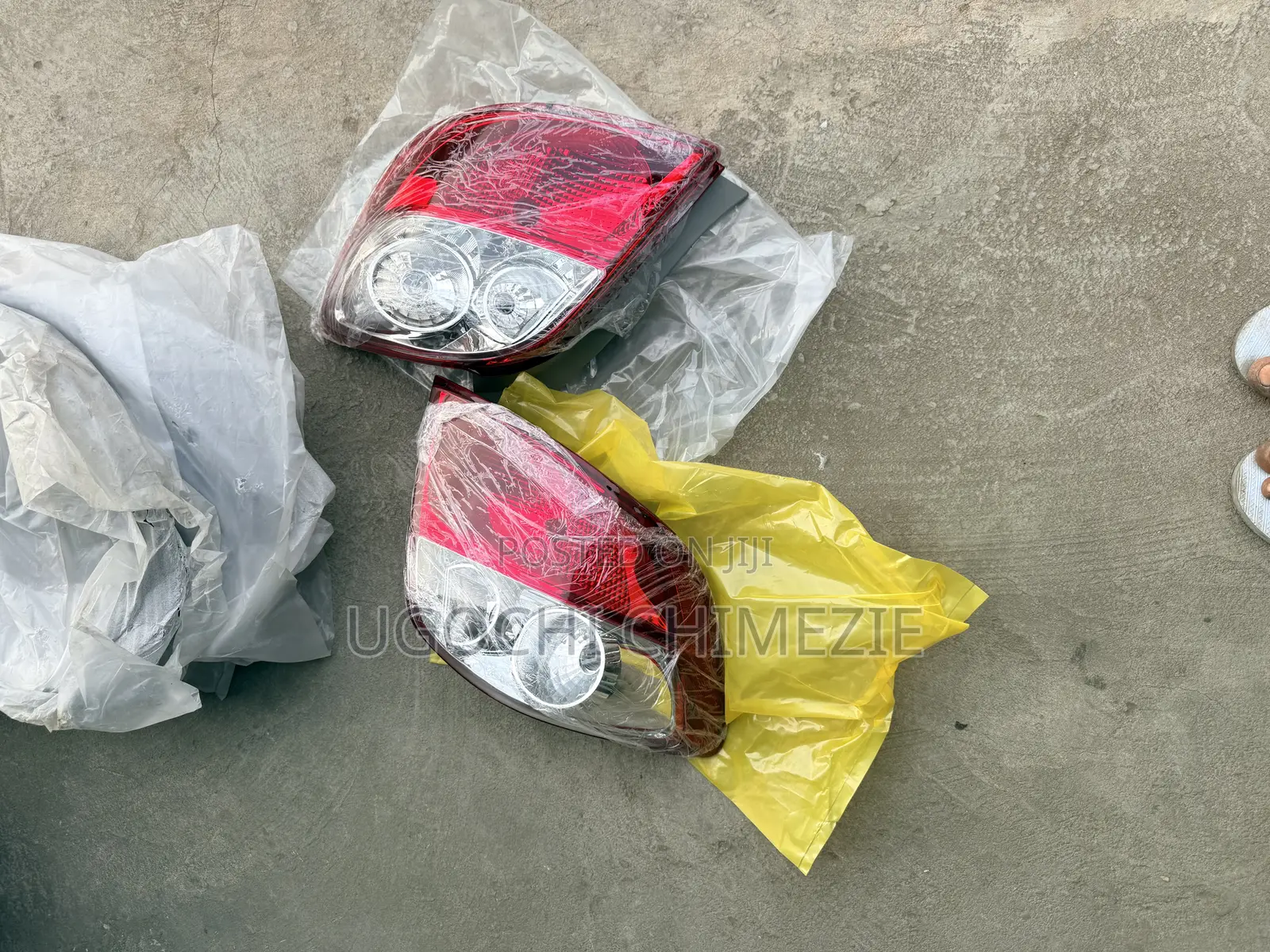Toyota Matrix 2009/2010/2011/2012 Tail Lights