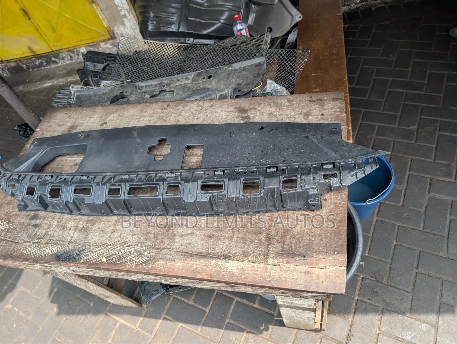 Hyundai Santa Fe 2019,2020 Radiator Panel