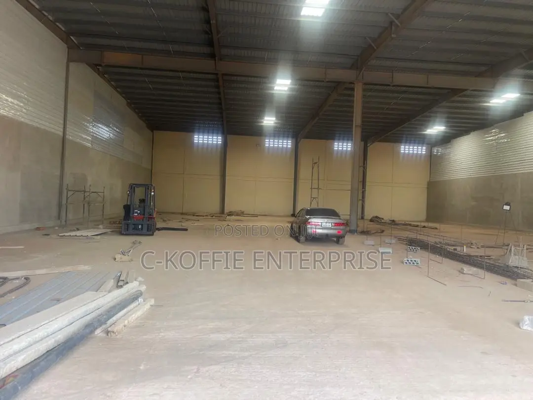 1000 SQM Warehouse at Spintex for Rent