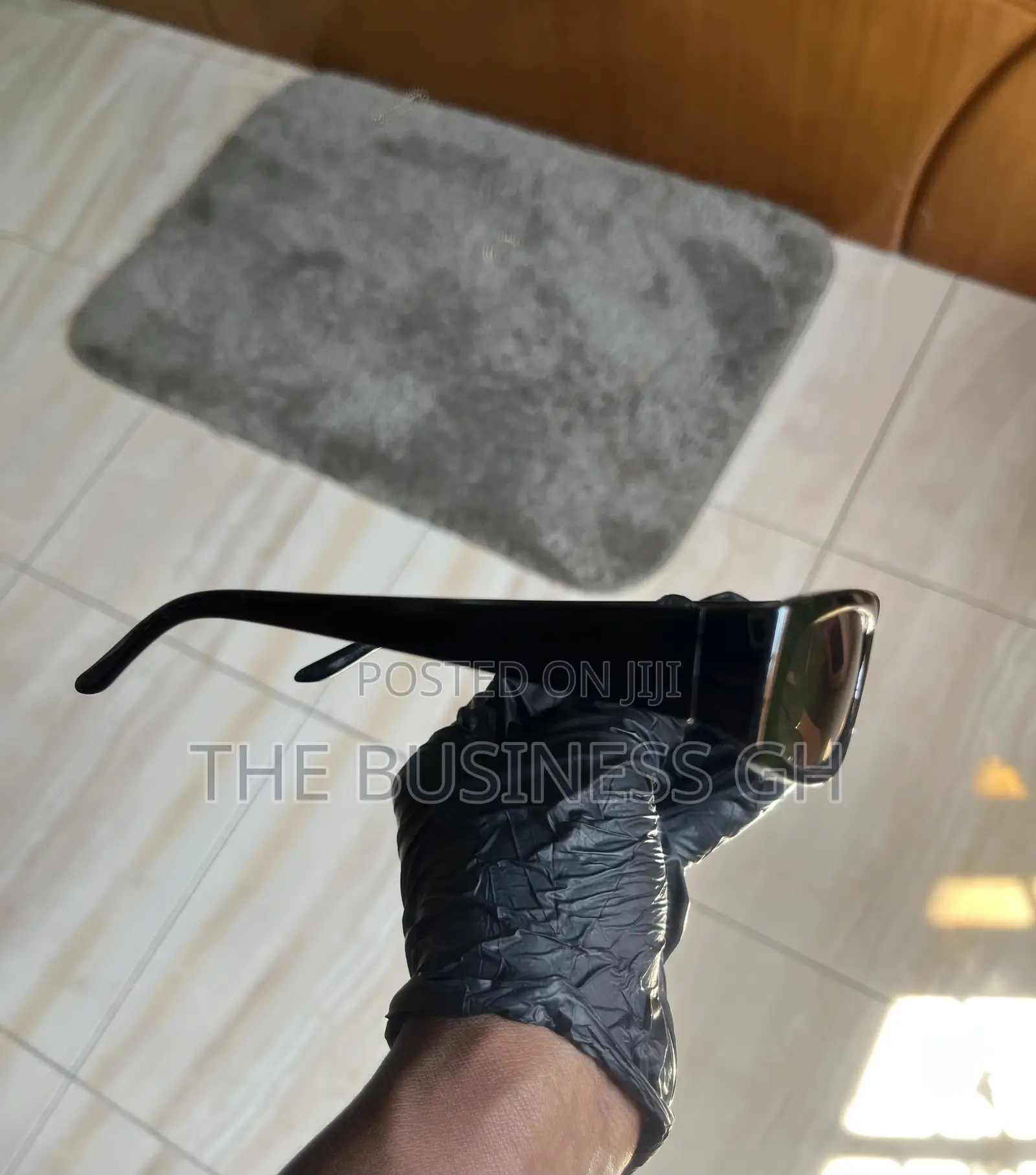 Small Sunglasses for Men / Small Sunglasses for Women
