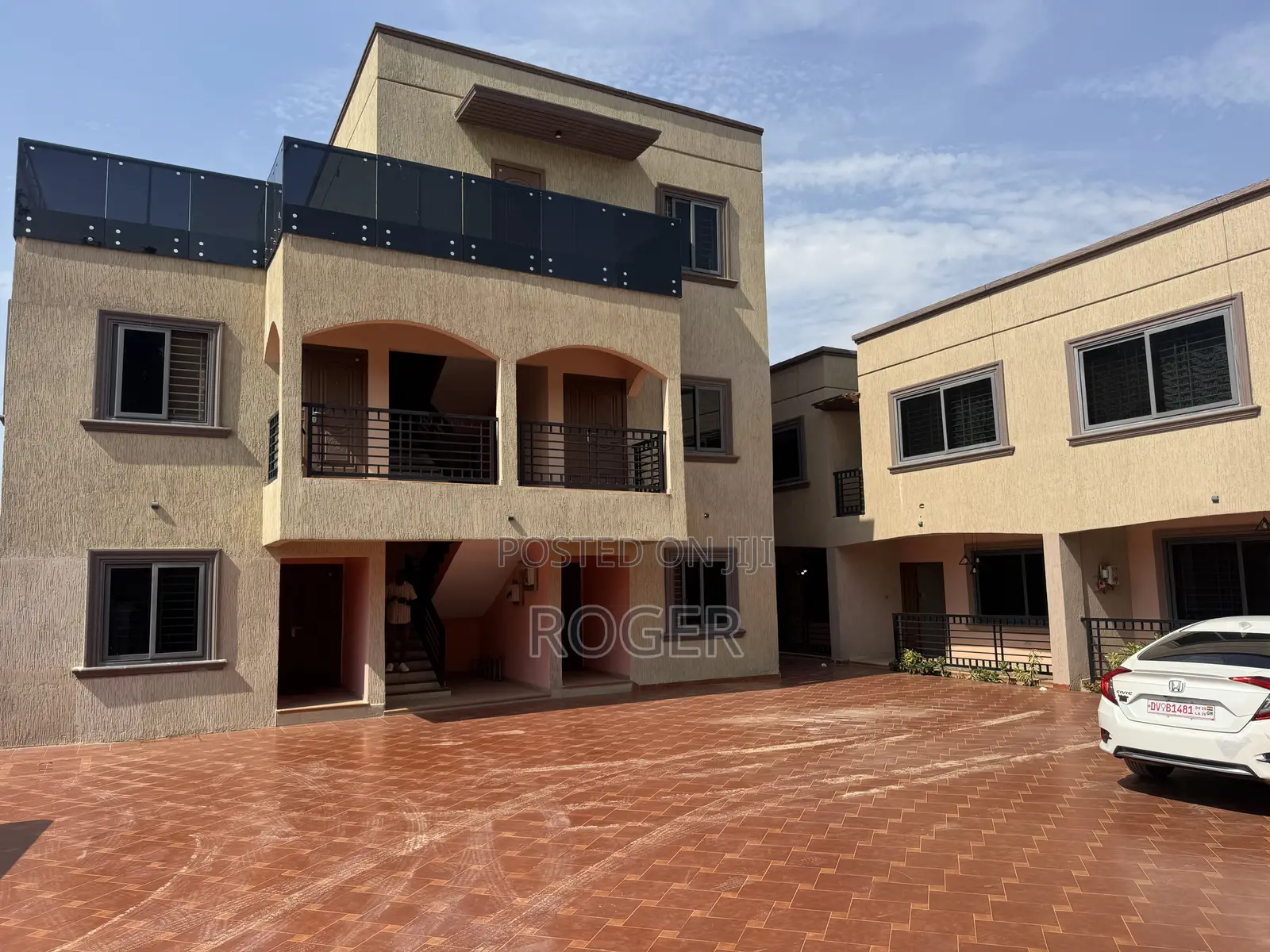 Furnished 2bdrm Apartment in Madina for rent