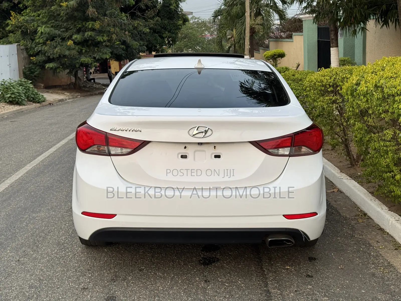 Hyundai Elantra 2015 White