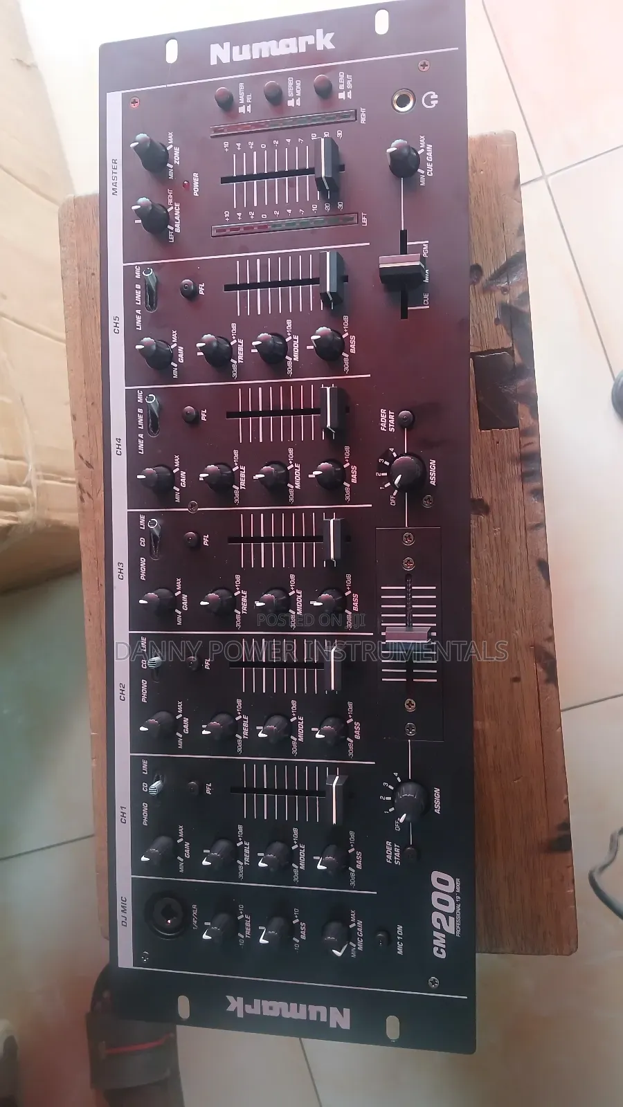 Numark Cm200 Dj Mixer