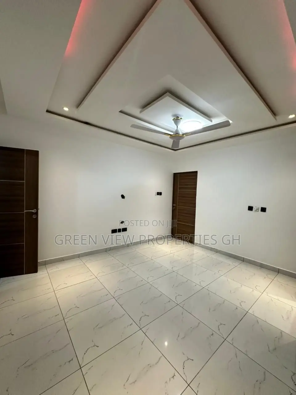 2bdrm Apartment in West Hills Mall Area for rent