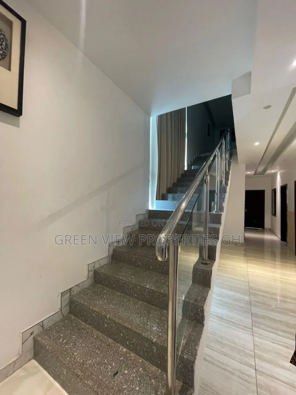 4bdrm Duplex in West Hills Mall Area for rent