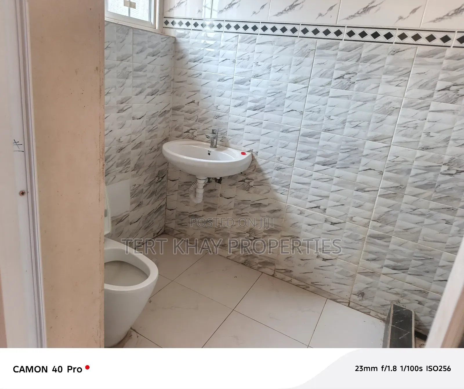 3bdrm House in Shell Signboard, Spintex for sale