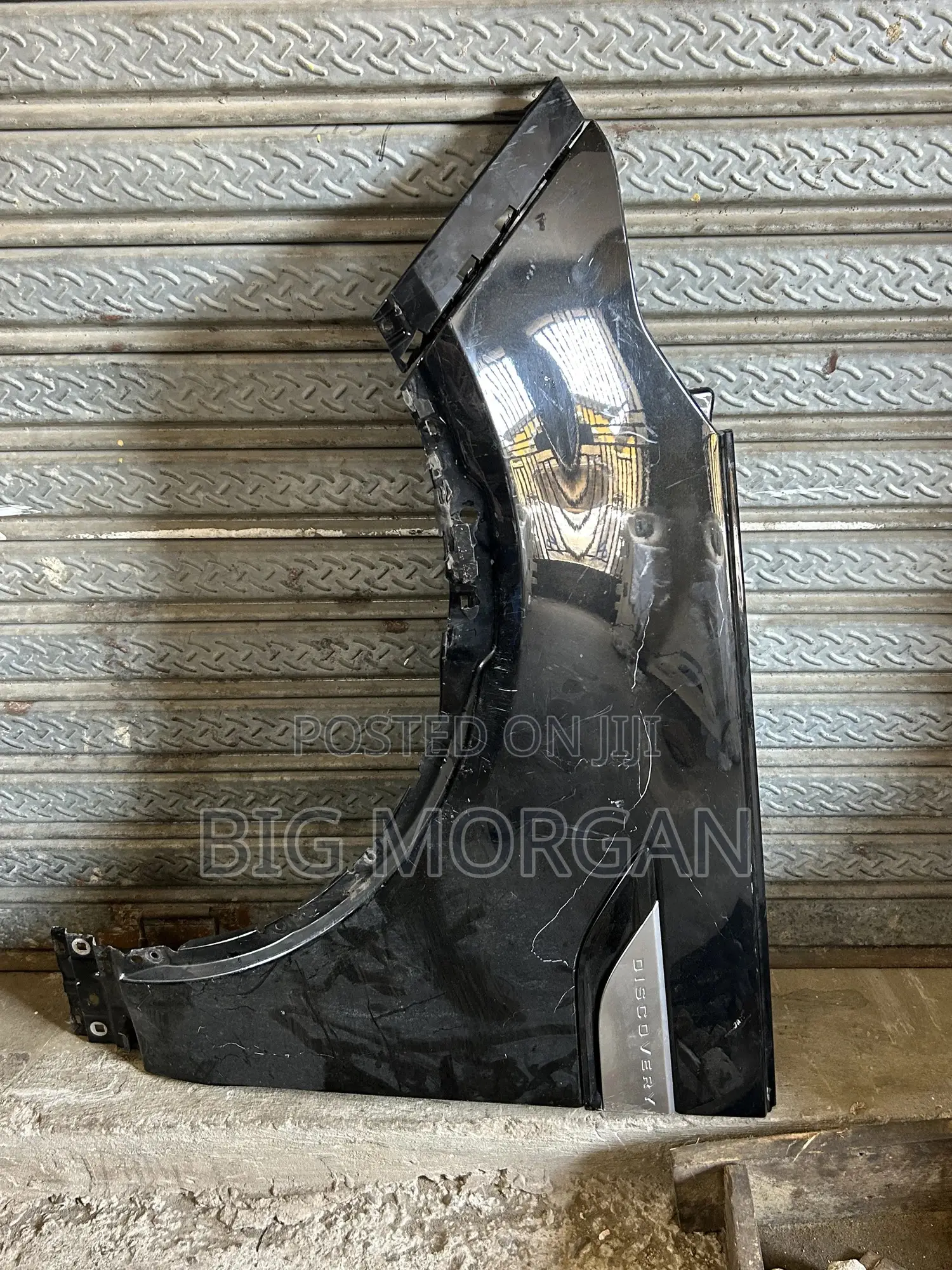 Land Rover Discovery 2017-2024 Fender Left