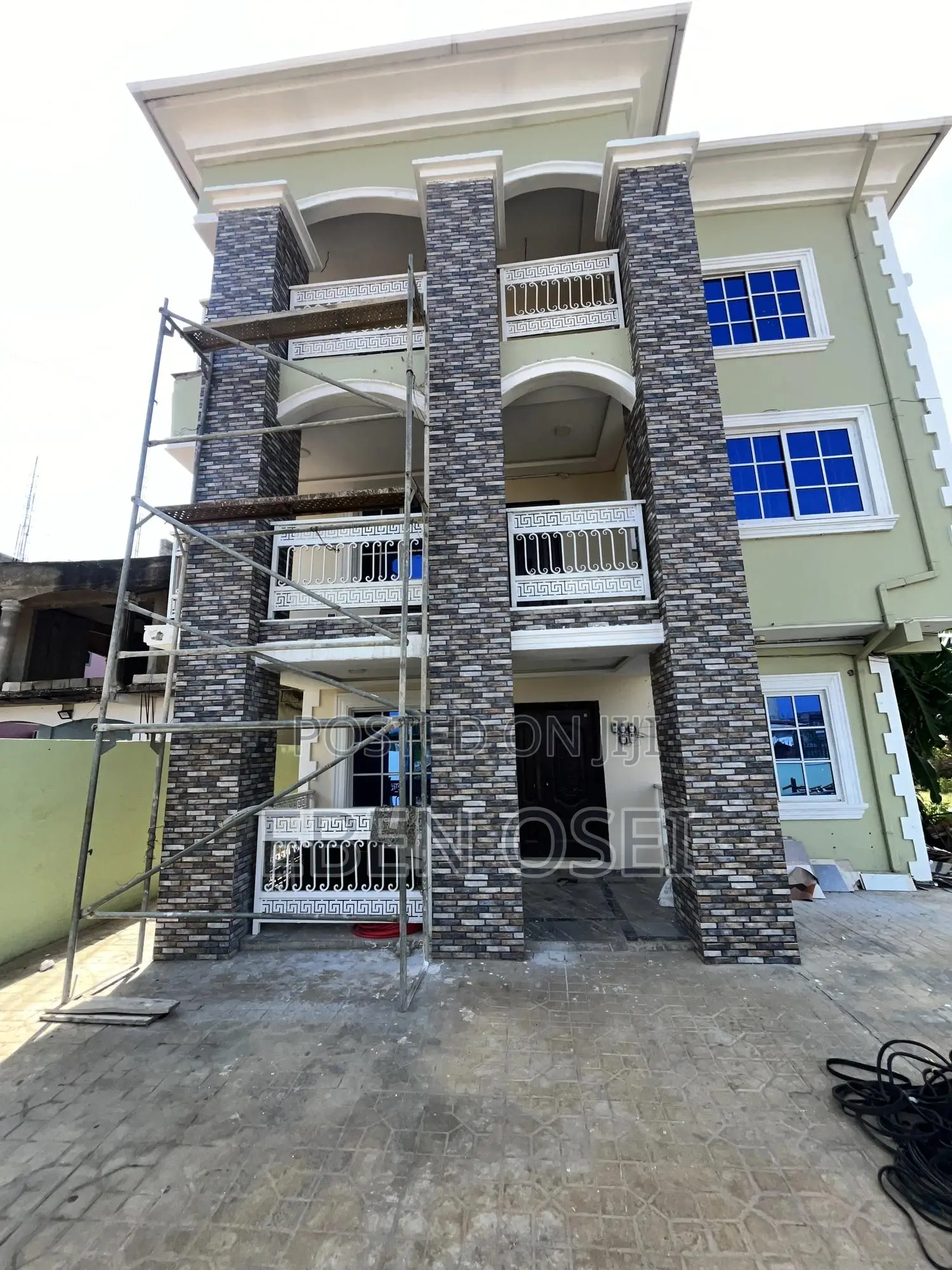 3bdrm Apartment in Dansoman for rent