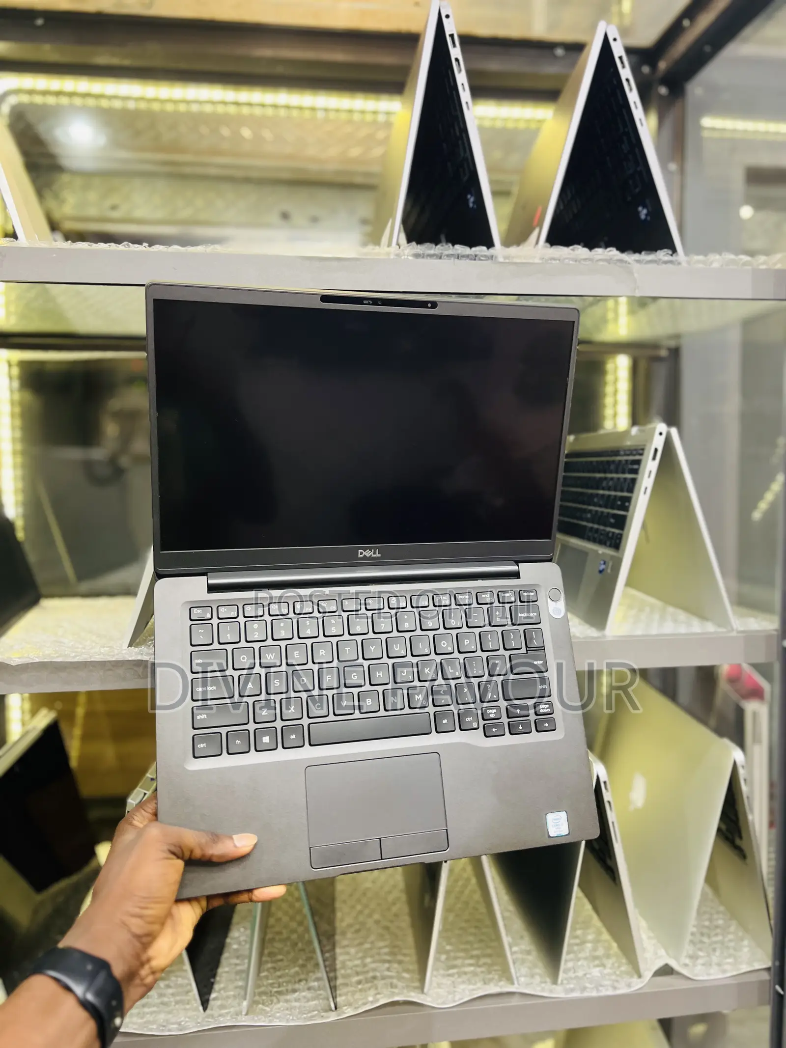 Laptop Dell Latitude 7400 8GB Intel Core i7 SSD 256GB