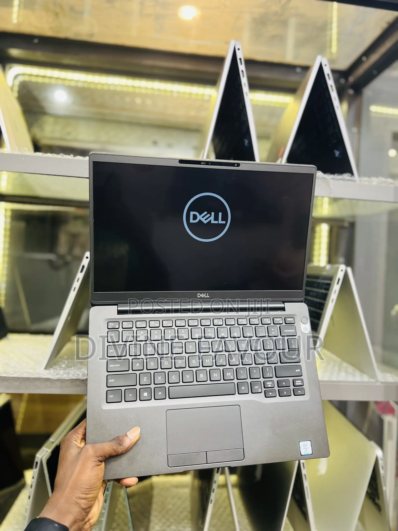 Laptop Dell Latitude 7400 8GB Intel Core i7 SSD 256GB