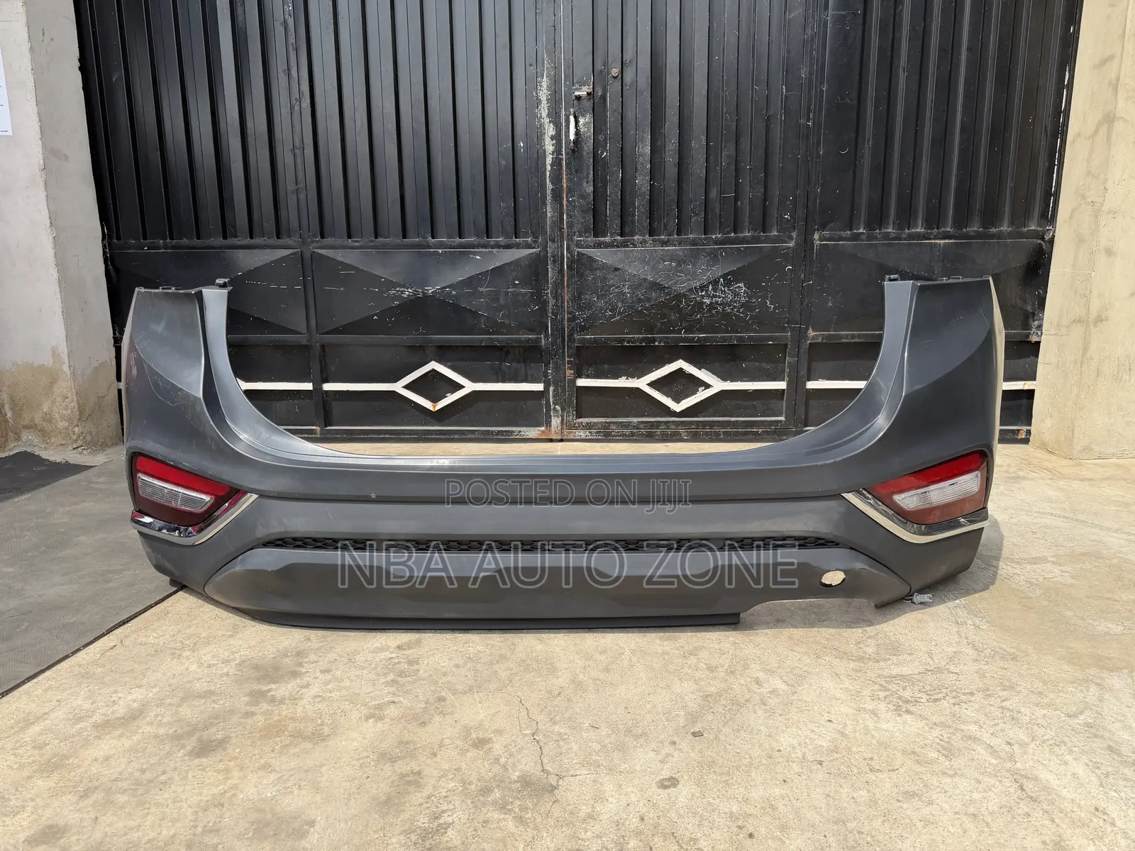 Hyundai Santa Fe 2020 Back/Bumper Complete