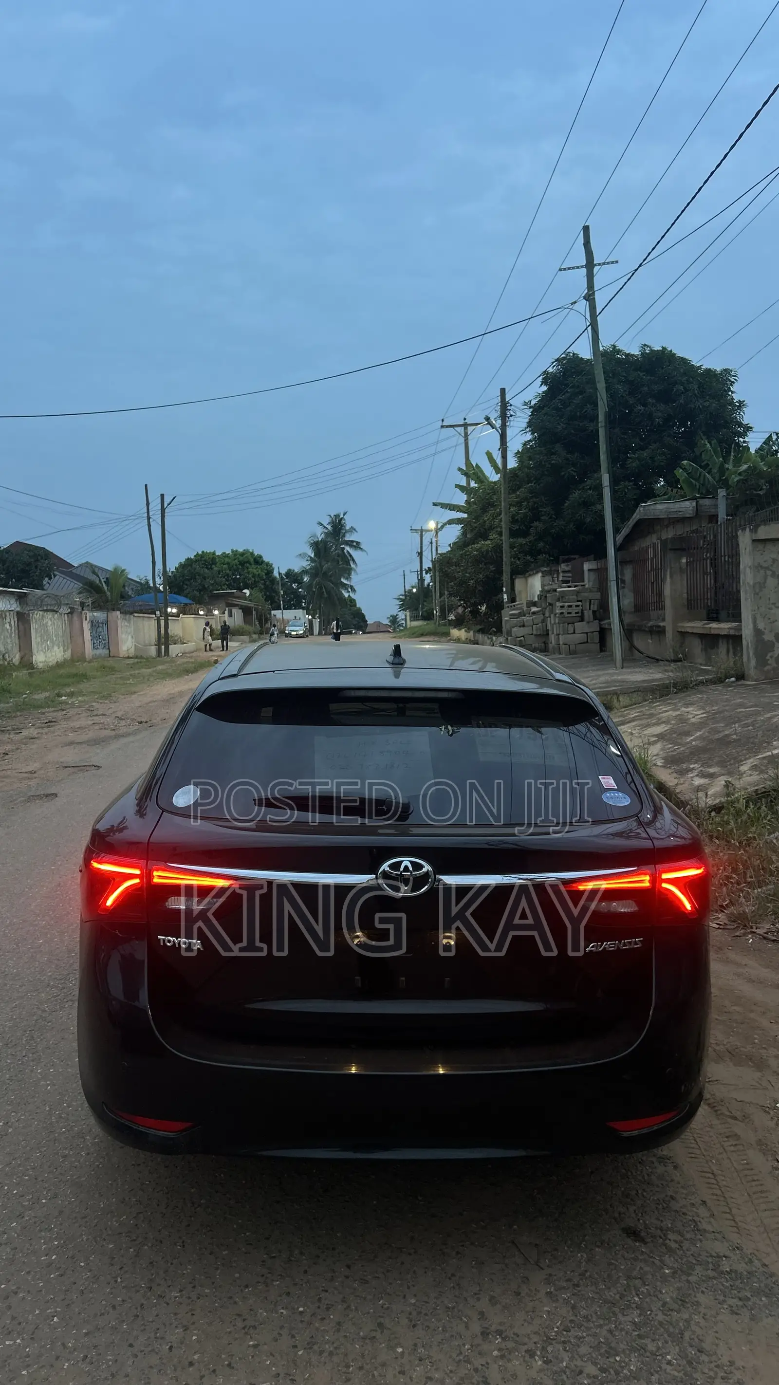 Toyota Avensis 2018 Black