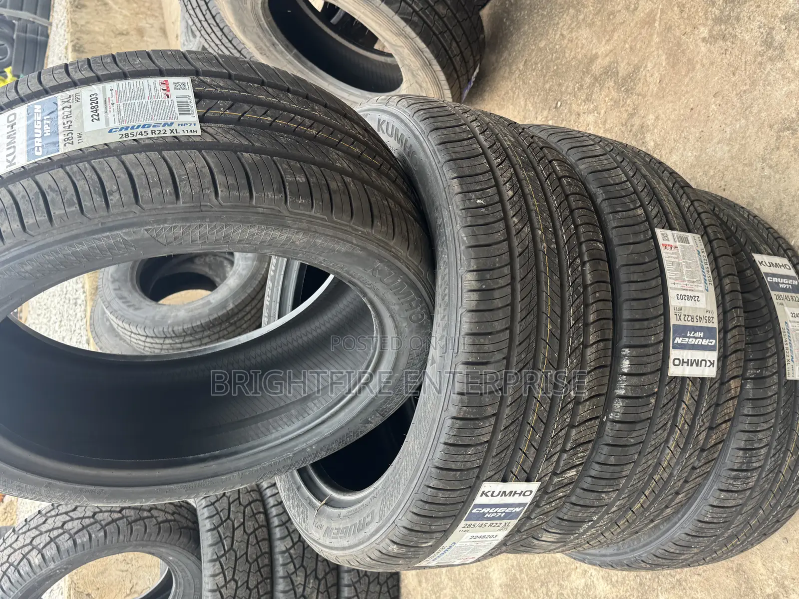 285/45r22 Kumho