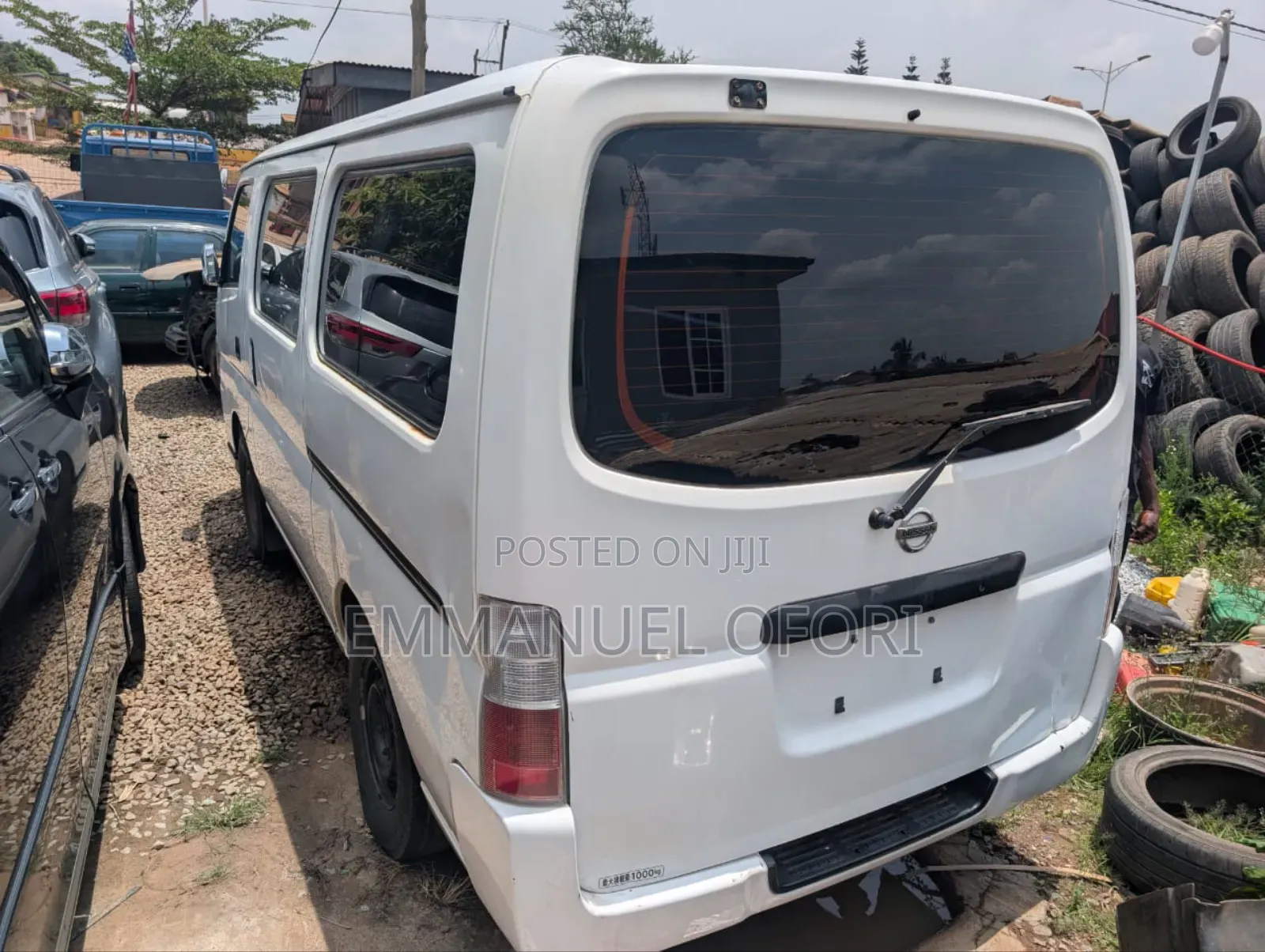 Nissan Santana 2010 White