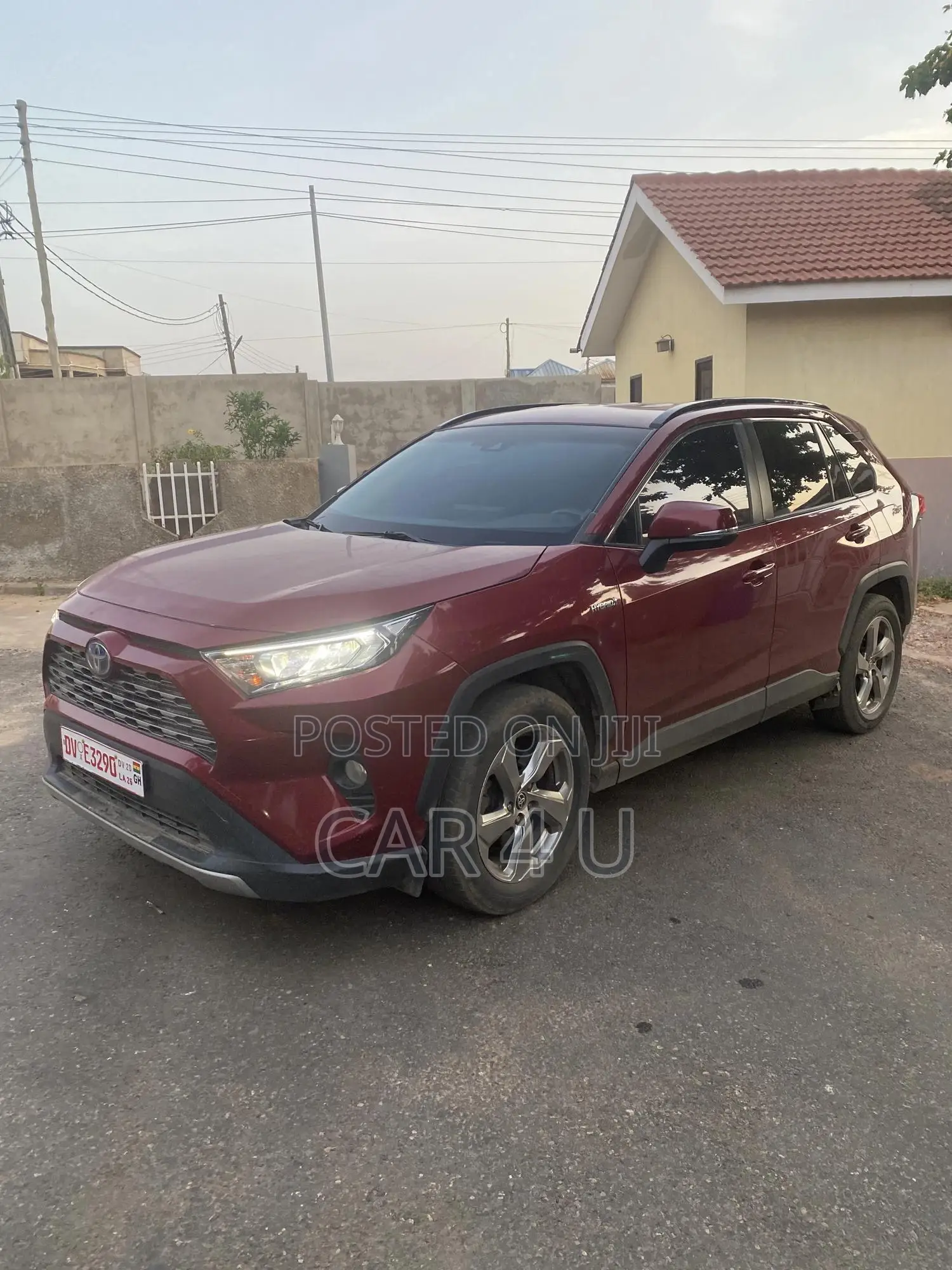 Toyota RAV4 Hybrid 2019 Red