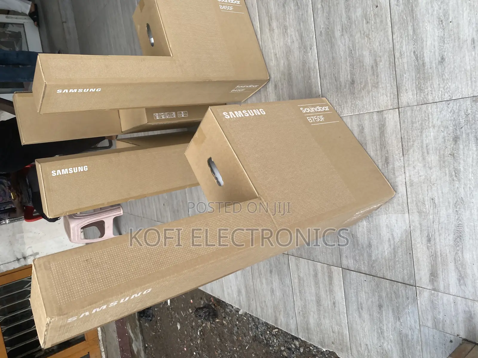 Samsung B450f 2.1ch Soundbar: Unique Style and Powerful Sound
