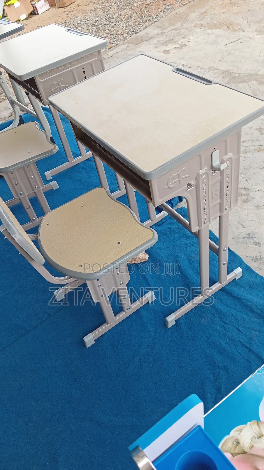 Study Desk With Adouble Metal. Leg