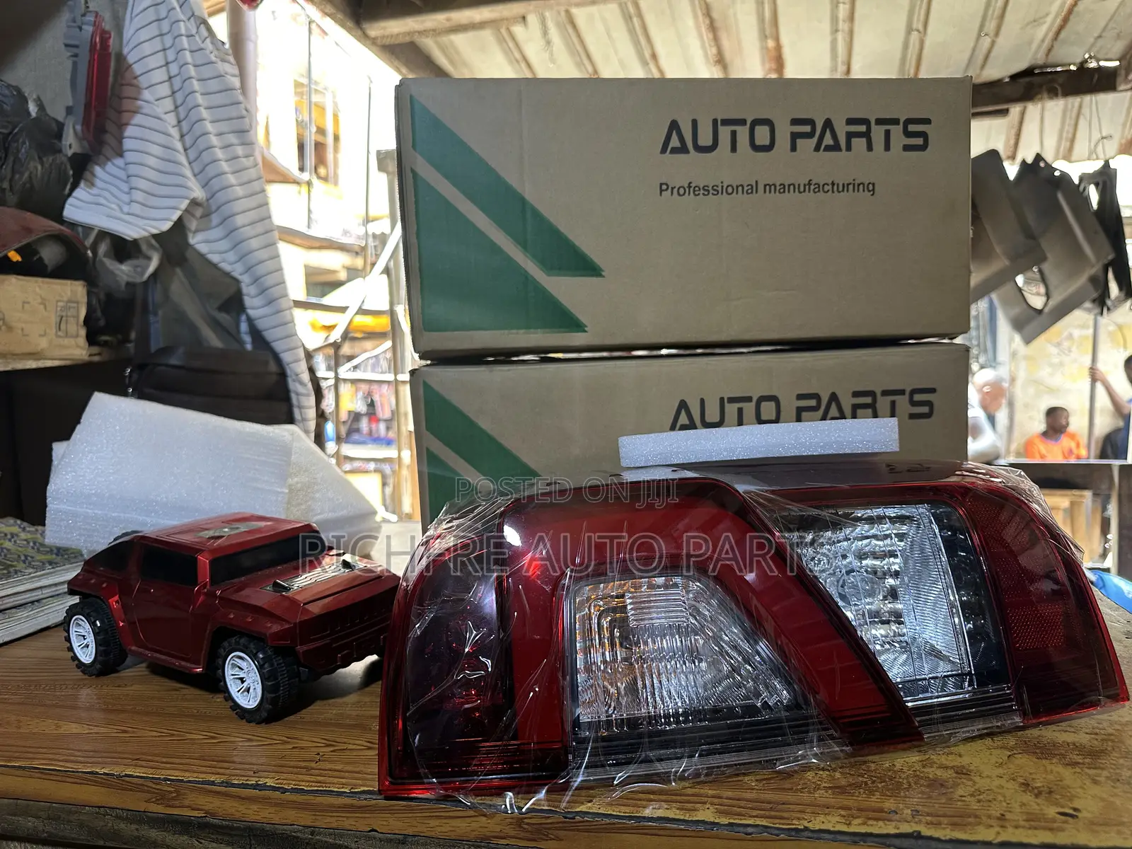 Nissan Navara 2023 2024 2025 Taillight