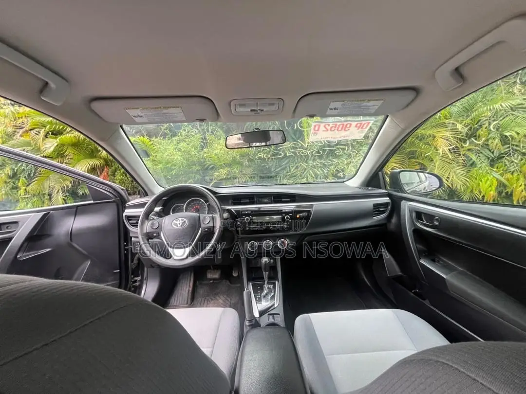 Toyota Corolla LE 4dr Sedan (1.8L 4cyl CVT) 2016 Black
