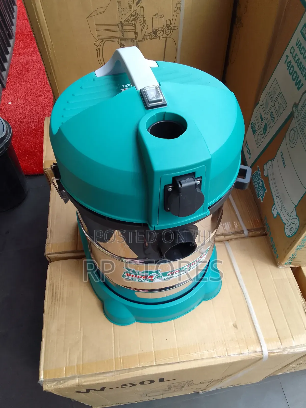 Total Vacuum Cleaner 30l Wet and Dry Cleaning