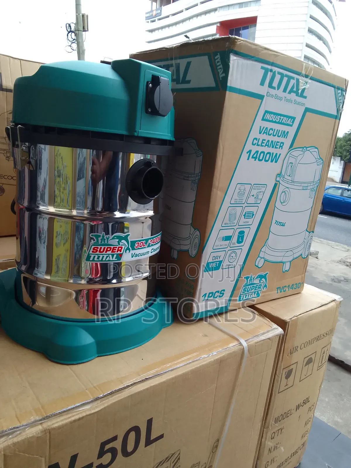 Total Vacuum Cleaner 30l Wet and Dry Cleaning