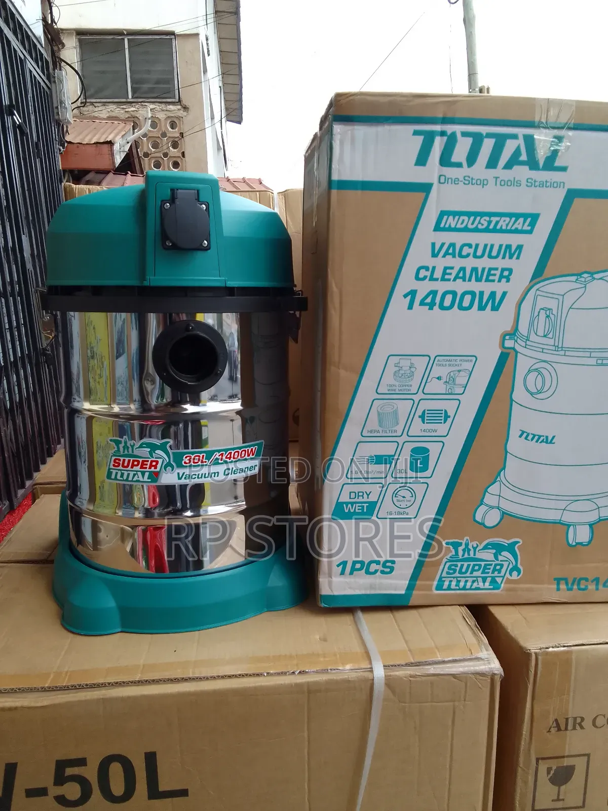 Total Vacuum Cleaner 30l
