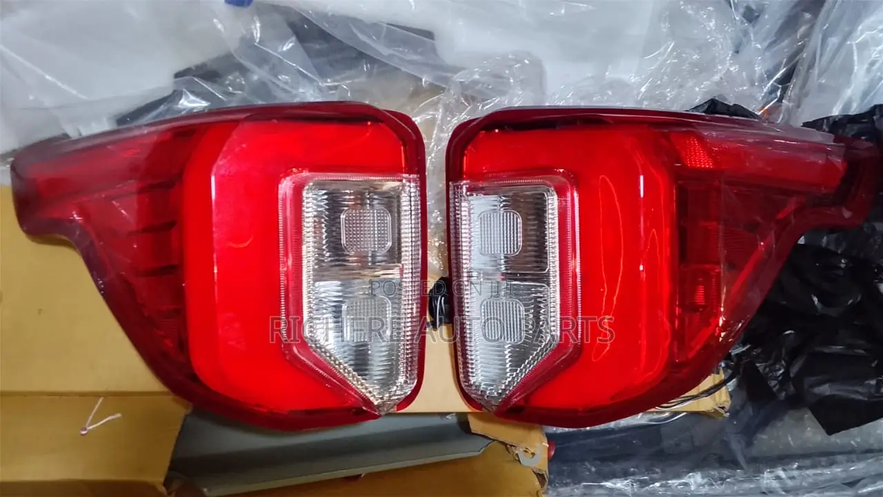 Ford Explorer 2021 2022 2023 Taillight Tail Light