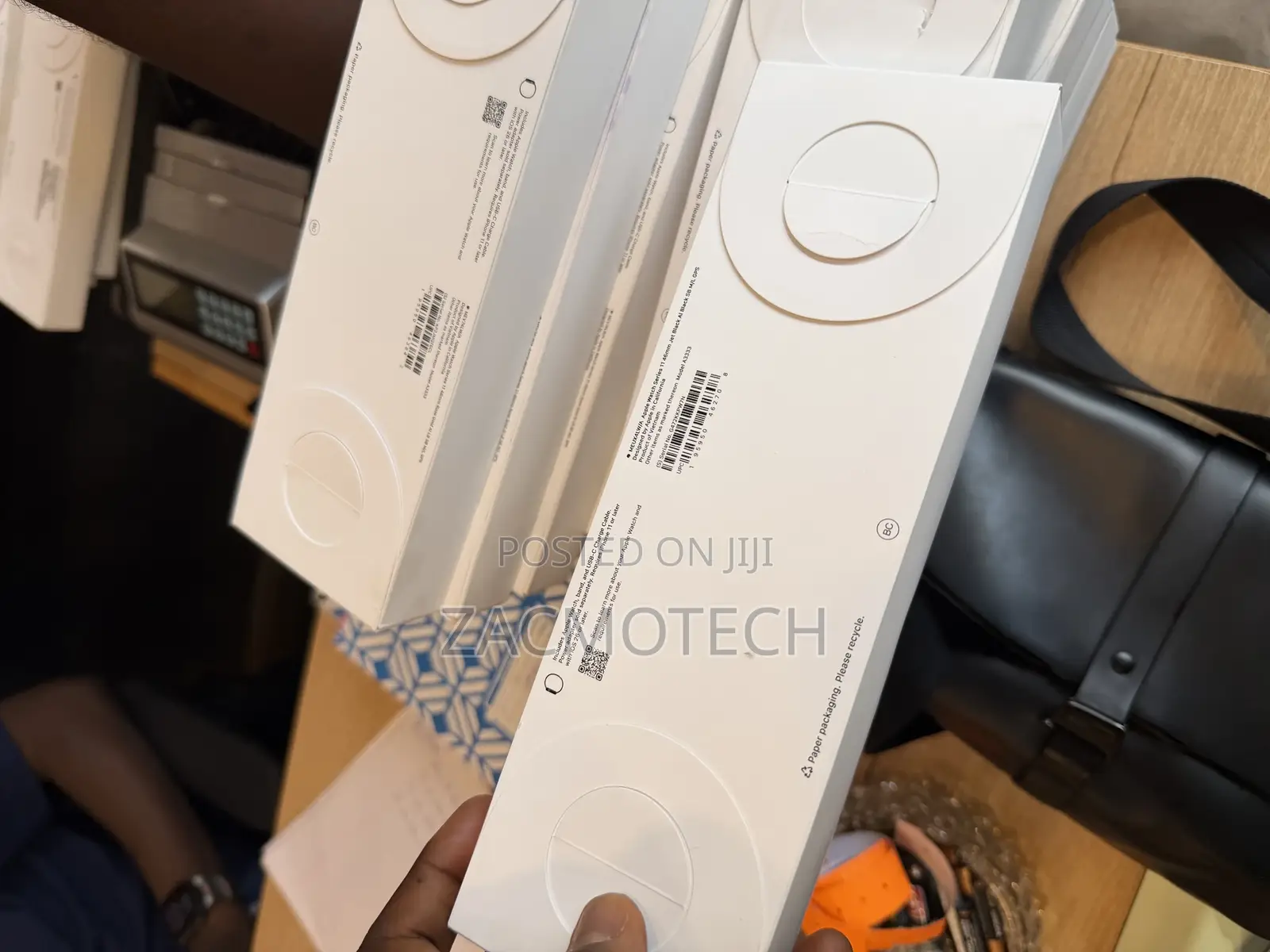 Apple Watch  11