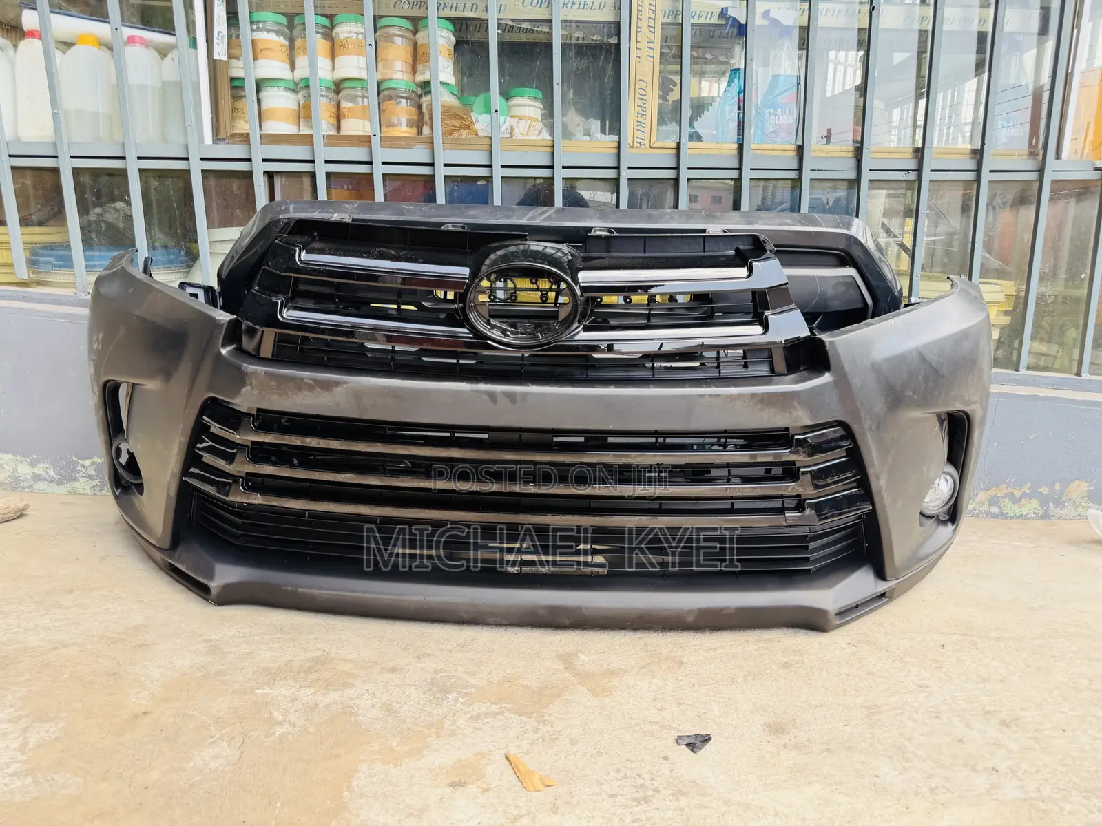 Toyota Highlander 18 Complete Front Bumper