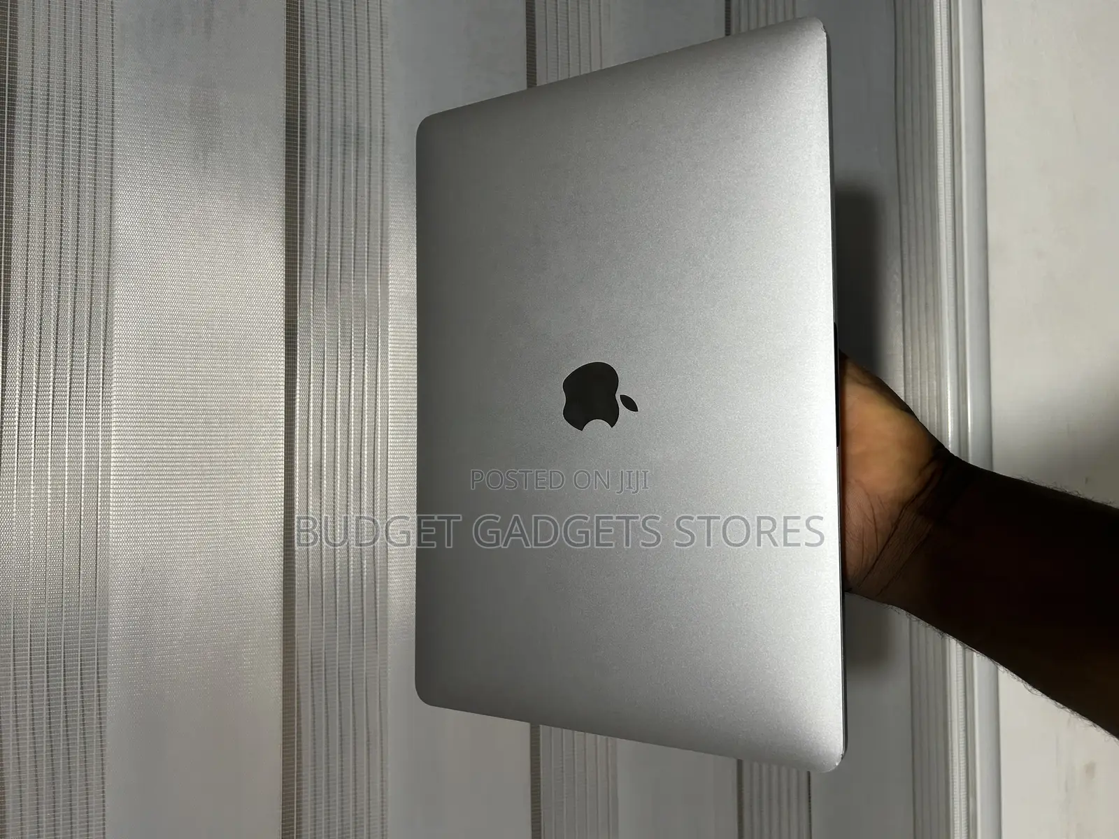 Laptop Apple MacBook Pro 2020 16GB Intel Core i5 SSD 512GB