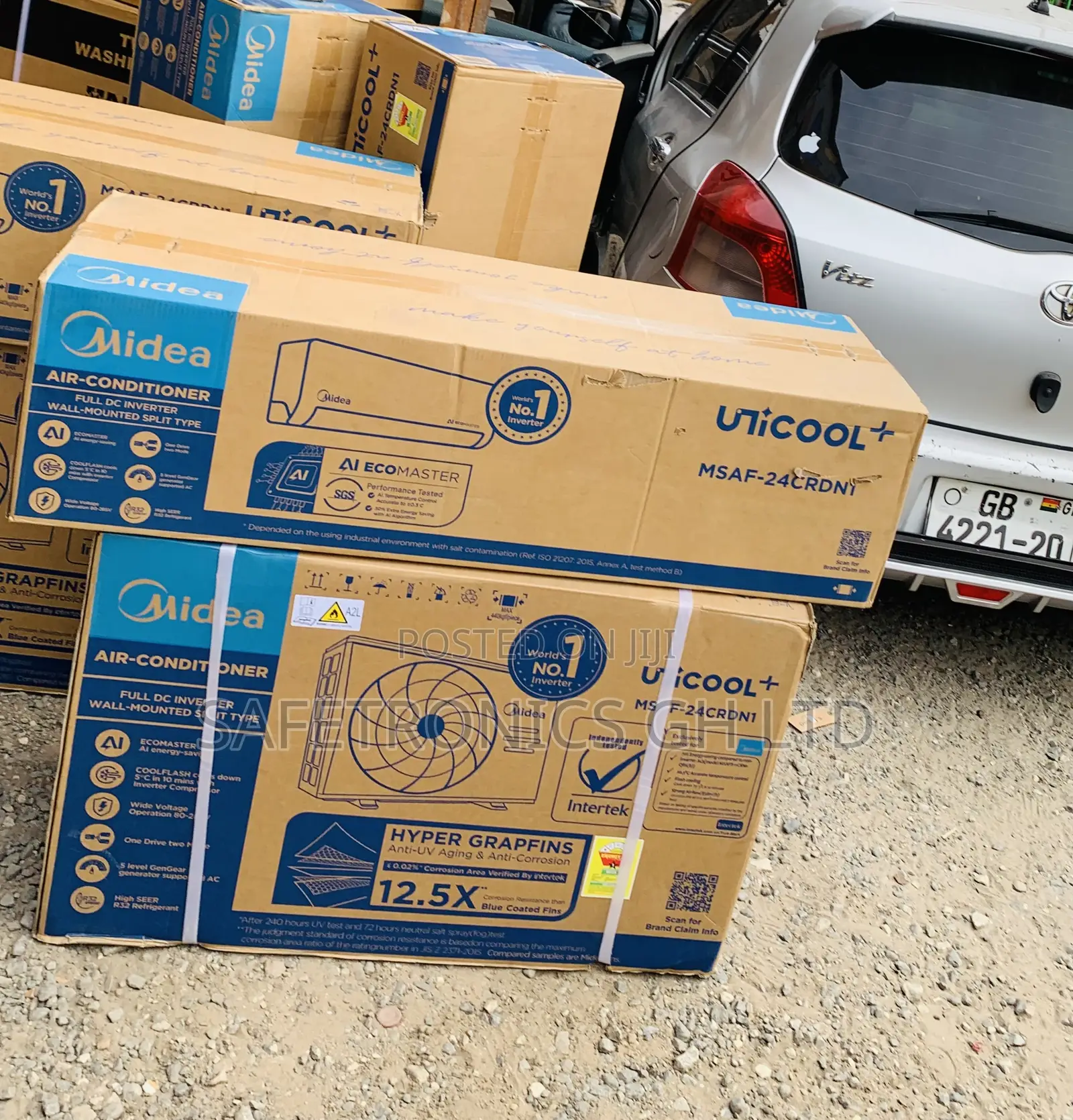 Shop Accessible 1.5 Horsepower Split Type Inverter R32 White Ac
