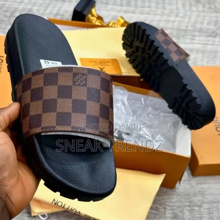 Louis Vuitton Lv Slide Black Grey N Brown