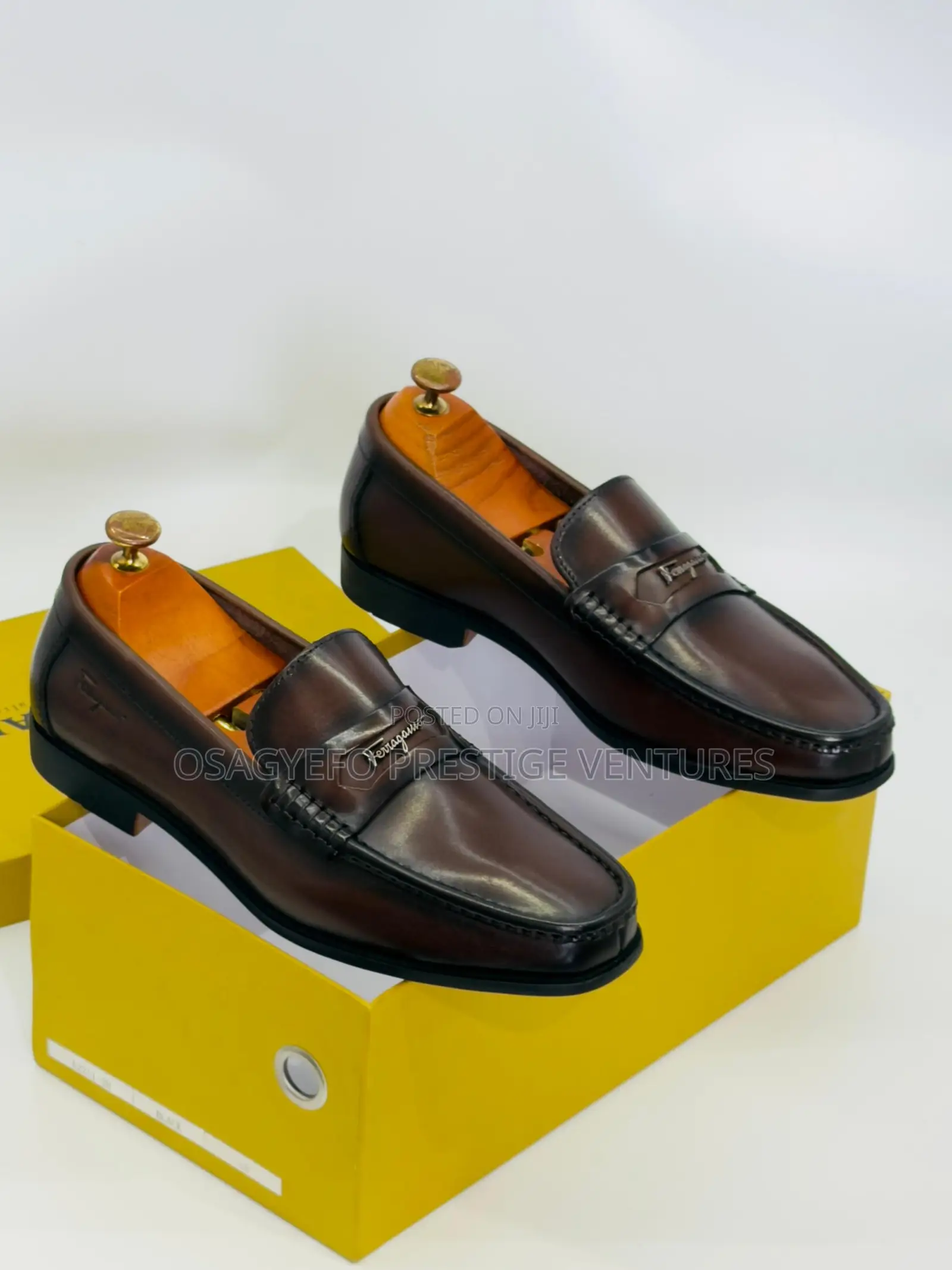 High Premium Leather Ferraegamo Shoe Coffe
