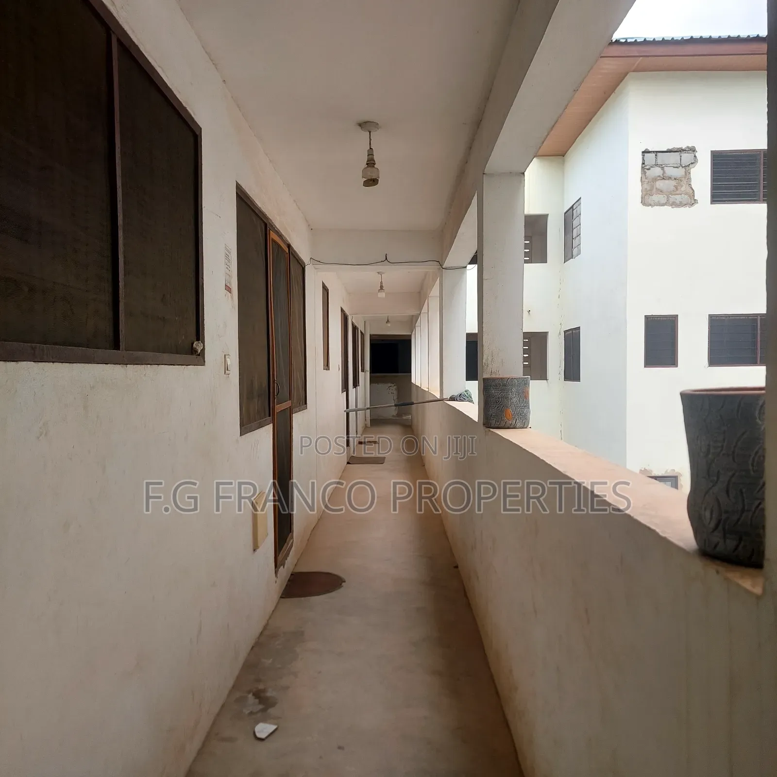 2bdrm Apartment in Kg Franco Properties, Tema Metropolitan for sale