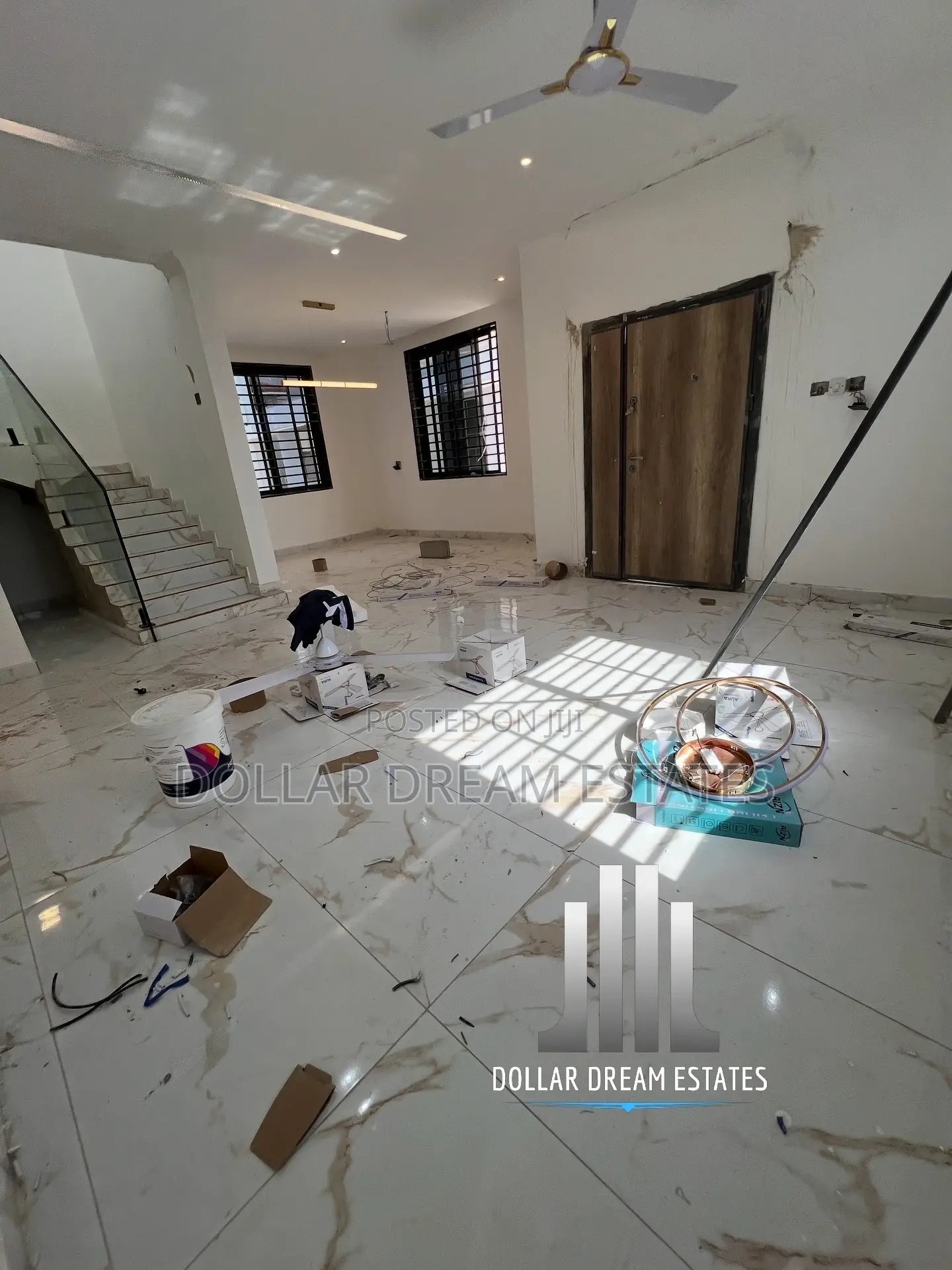 3bdrm Townhouse / Terrace in North Legon for rent