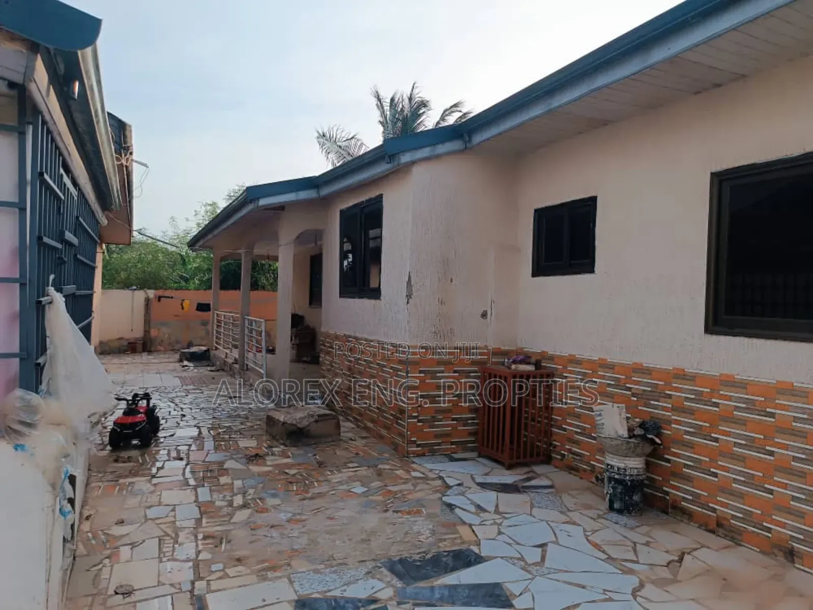 3bdrm House in Oyarifa, Owusu Ansah for rent