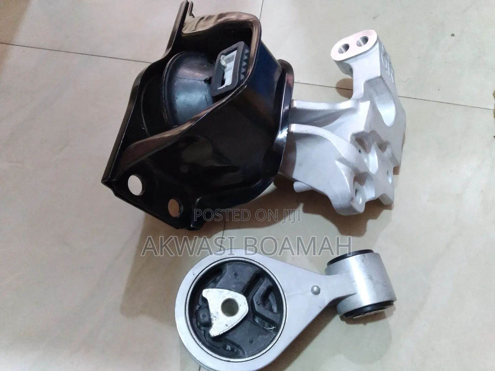 Nissan Roque 2012 Engine Mount  1pc