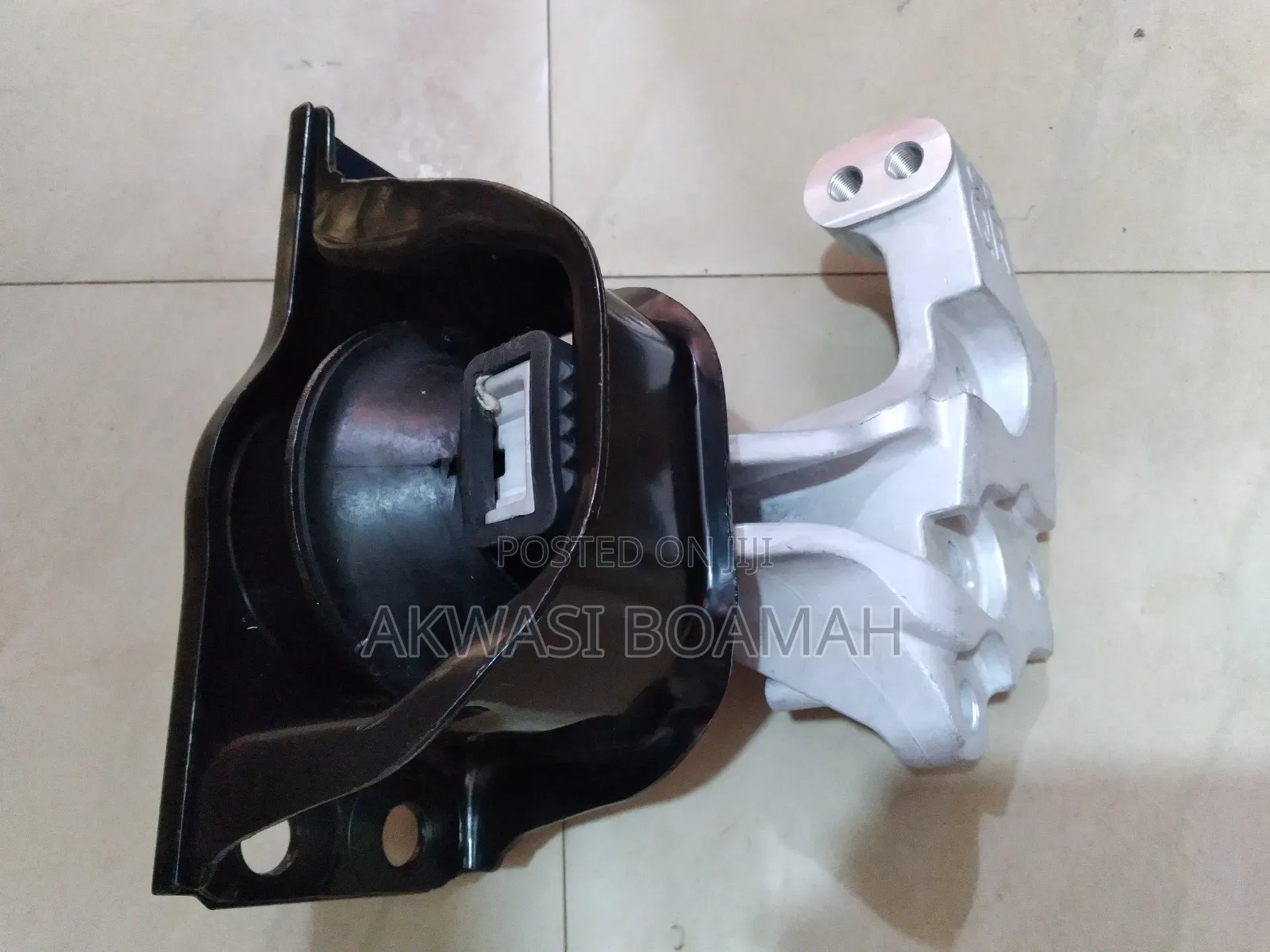 Nissan Roque 2012 Engine Mount  1pc
