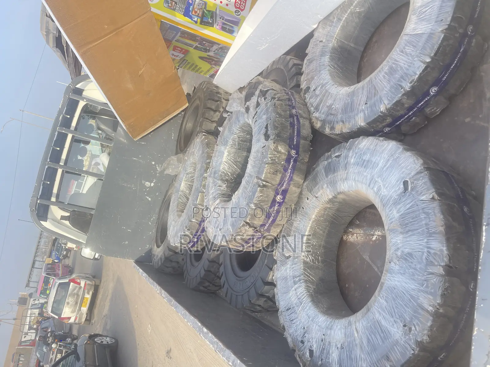 Solid Forklift Tyres
