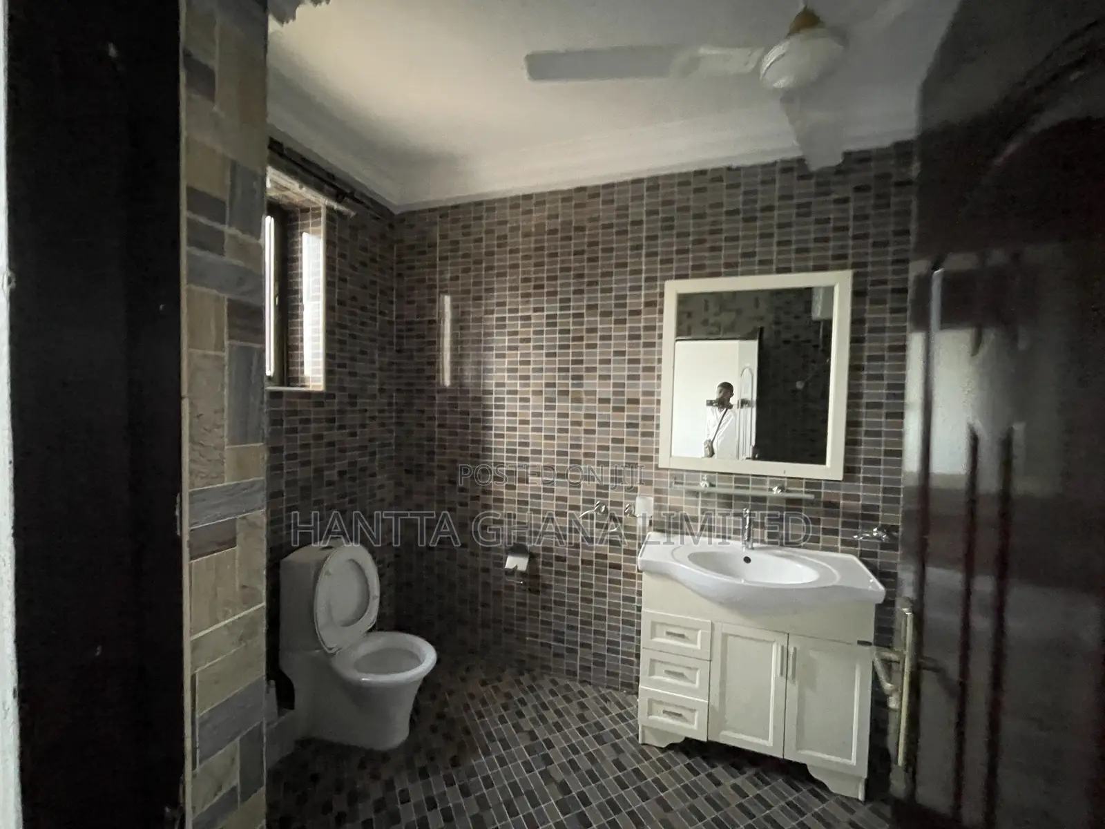 2bdrm Apartment in Spintex, Melcom for rent