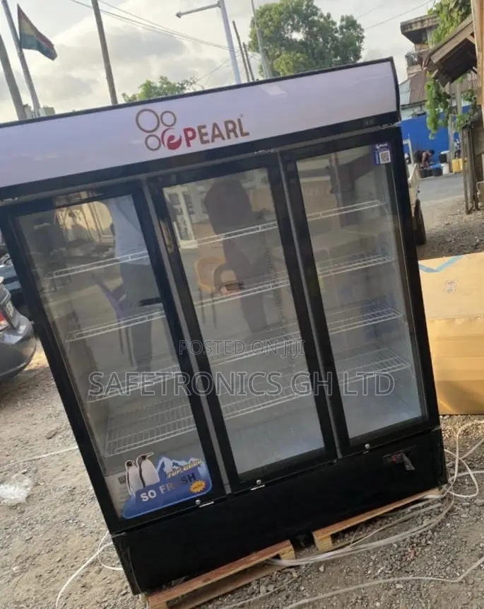 Get Lockable Electric 3 Glass Display Door PVC-150 Pearl Fridge